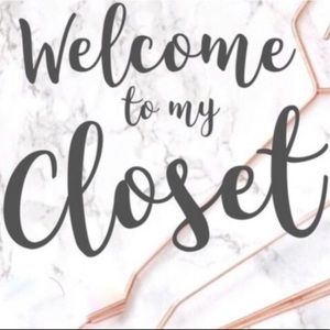 Happy Poshing Welcome To My Closet